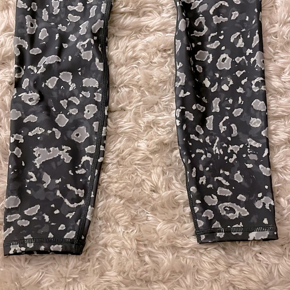Varley 💙 Luna Legging Leopard XS - Picture 3 of 15